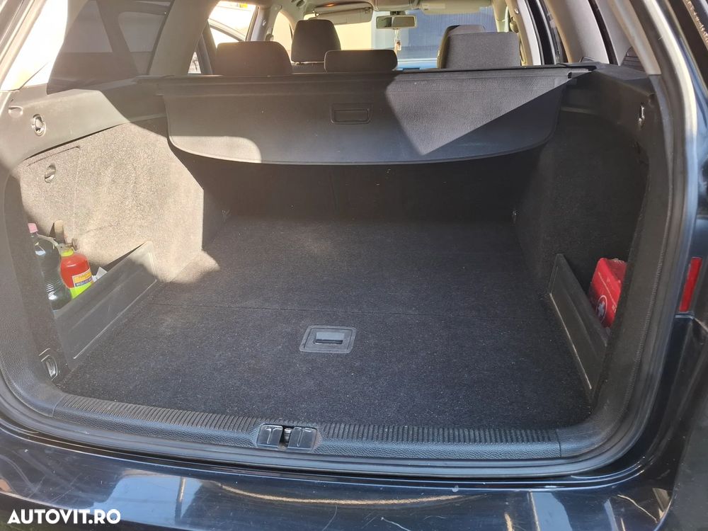 Volkswagen Passat - 6