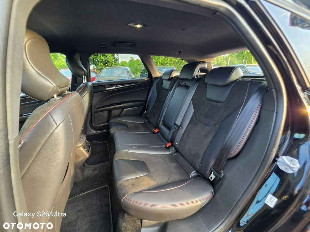 Ford Mondeo - 28