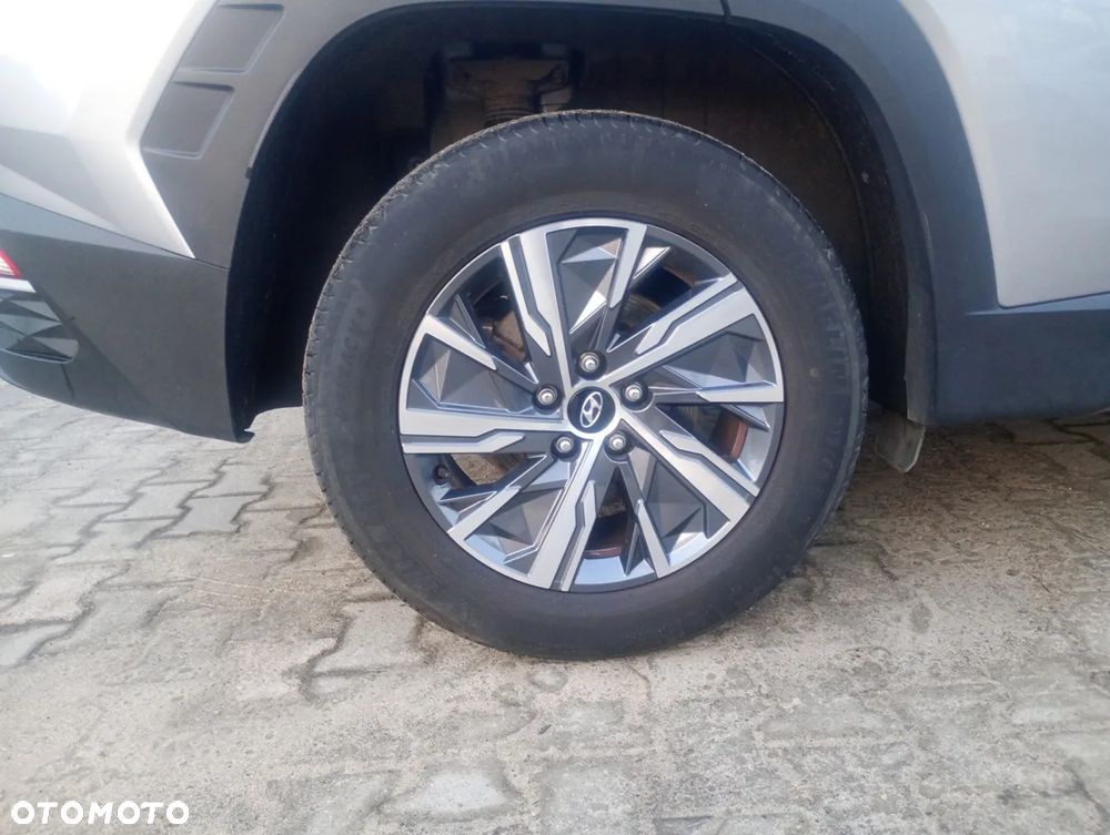 Hyundai Tucson 1.6 T-GDi HEV 2WD Advantage - 19