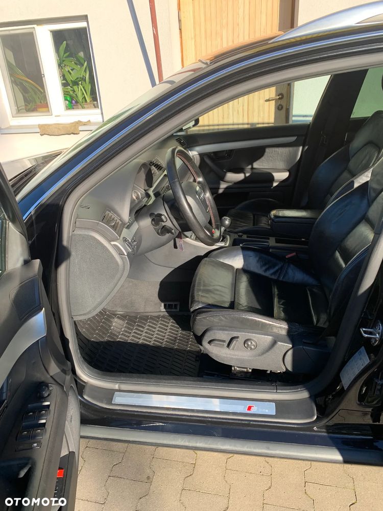 Audi A4 Avant 2.0 TDI DPF Quattro - 25