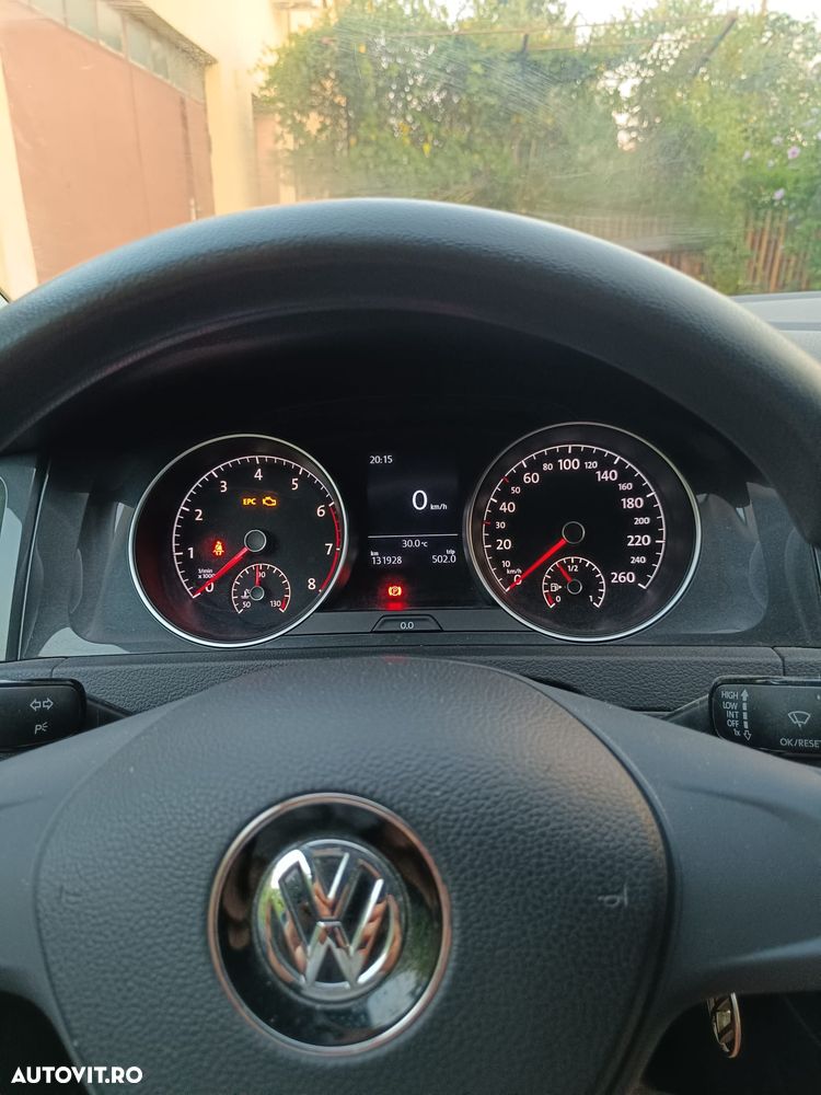 Volkswagen Golf - 9