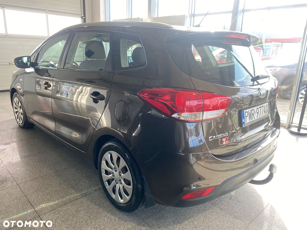 Kia Carens 1.7 CRDi M - 2