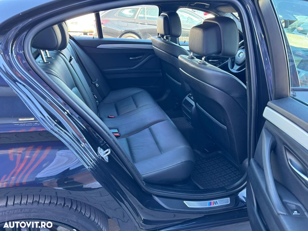 BMW Seria 5 520d Sport-Aut. - 35