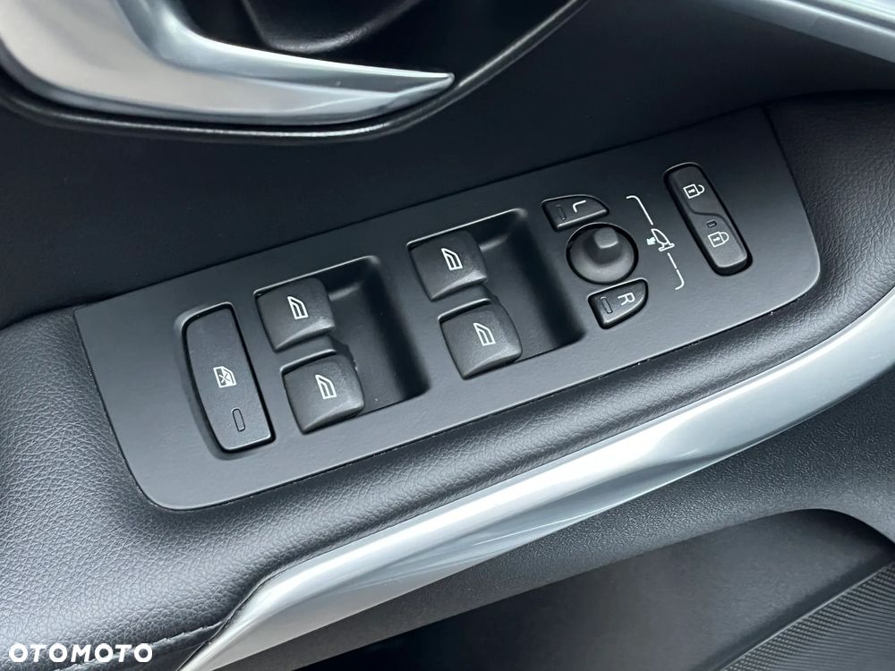 Volvo V40 T3 Drive-E Inscription - 21