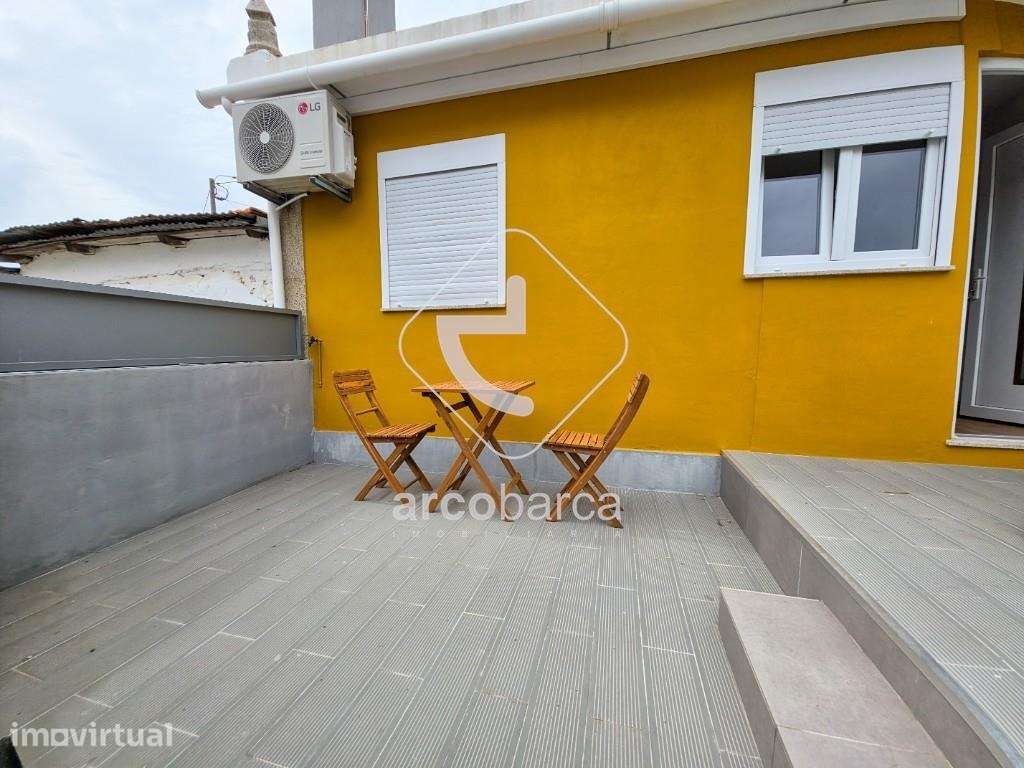Moradia T2 Totalmente Renovado com Vista Mar na Areosa, Viana do Caste - Grande imagem: 4/19