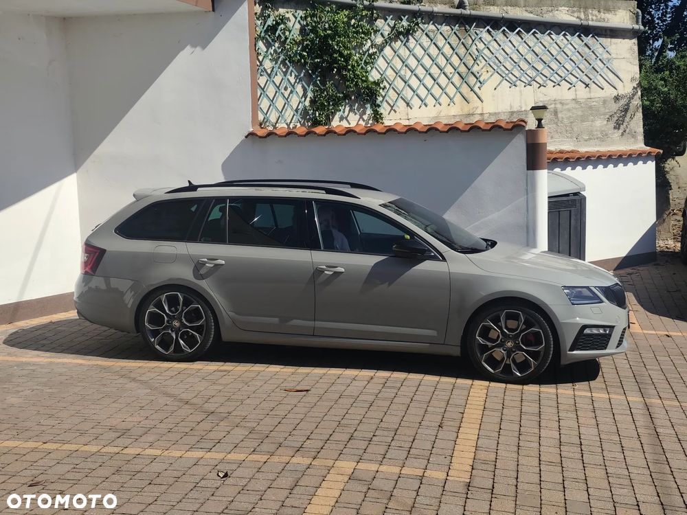 Skoda Octavia 2.0 TSI RS 230 DSG - 9
