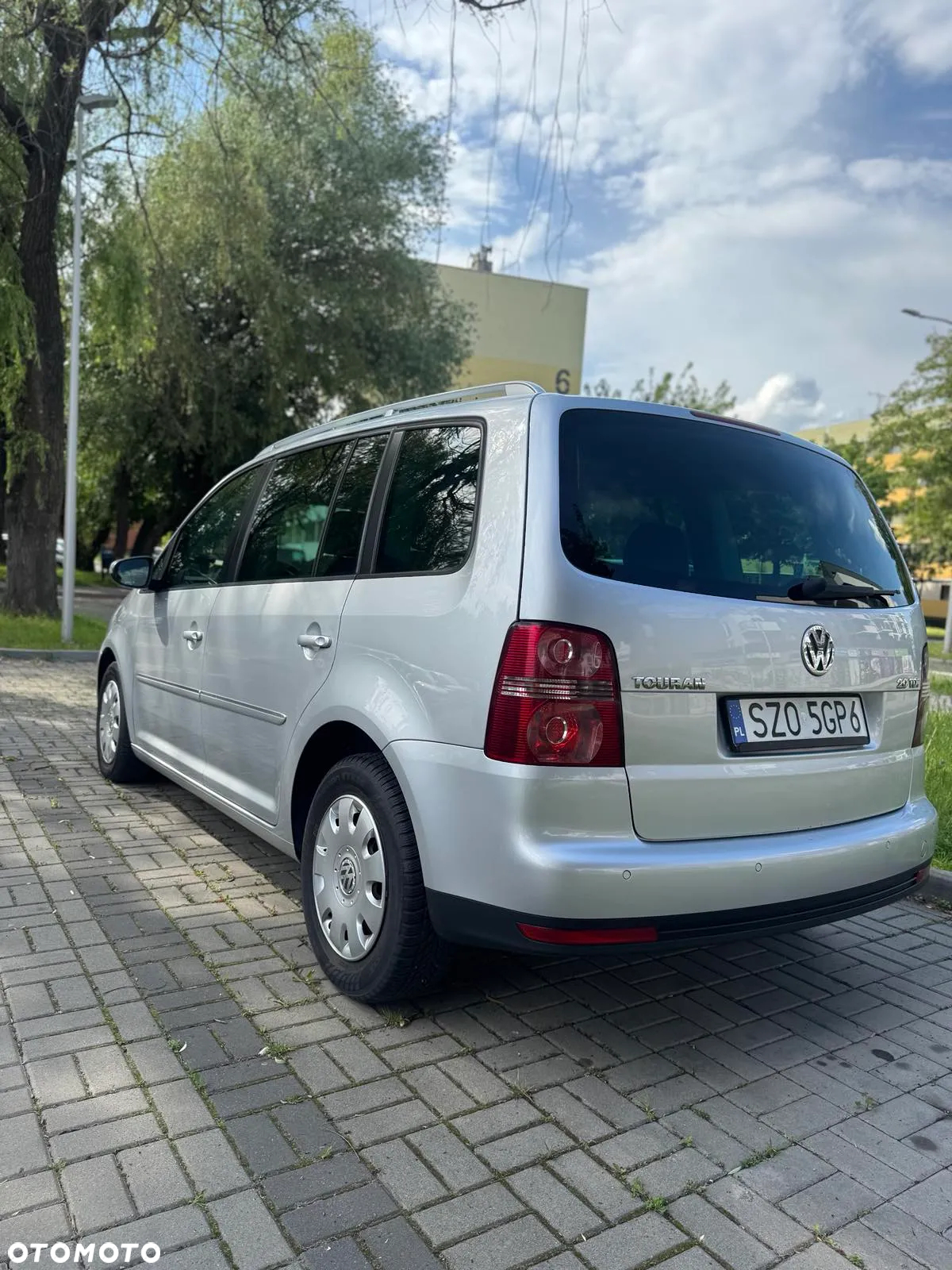 Volkswagen Touran 2.0 TDI DPF Comfortline - 5