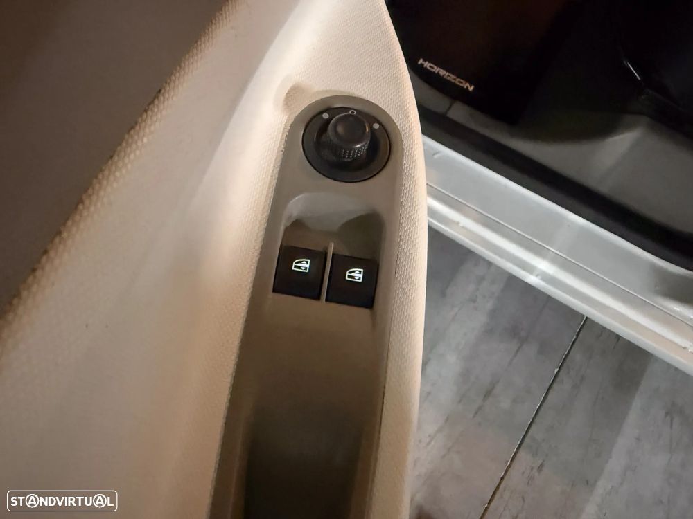 Renault Zoe (c/ Bateria) EV 40 110hp Equilibre - 7