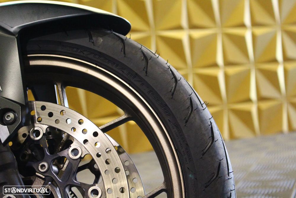 Honda CB 650R E-Clutch - 6