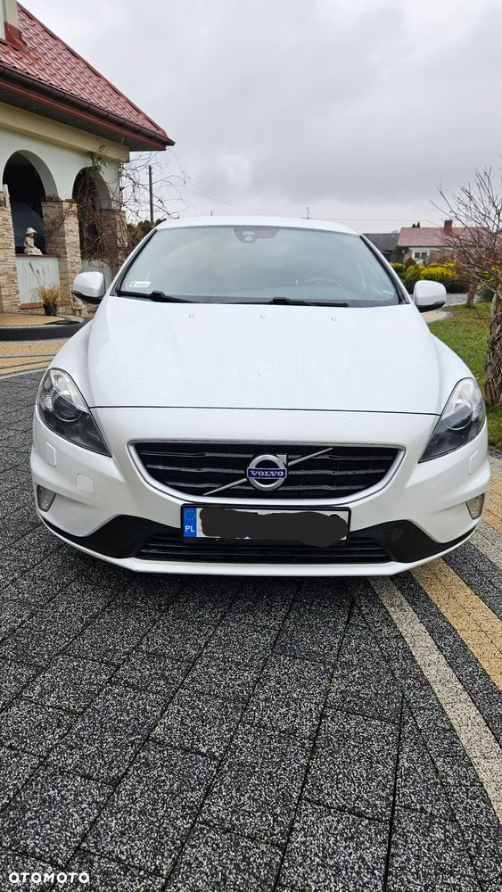 Volvo V40 D2 Drive-E R-Design Kinetic - 2
