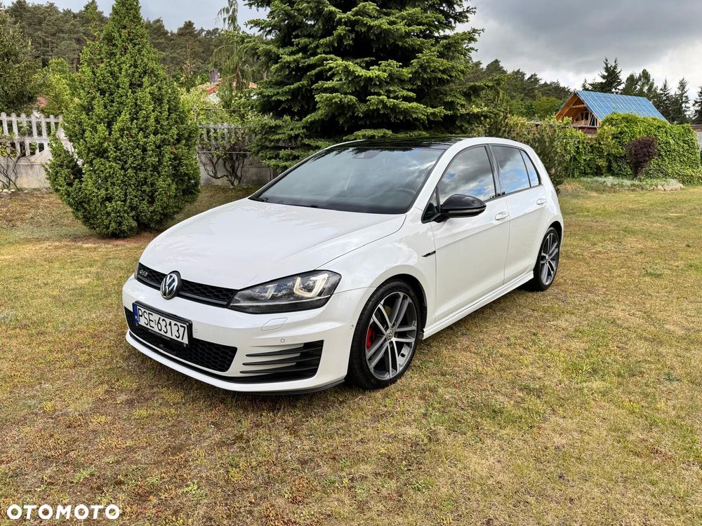 Volkswagen Golf - 3