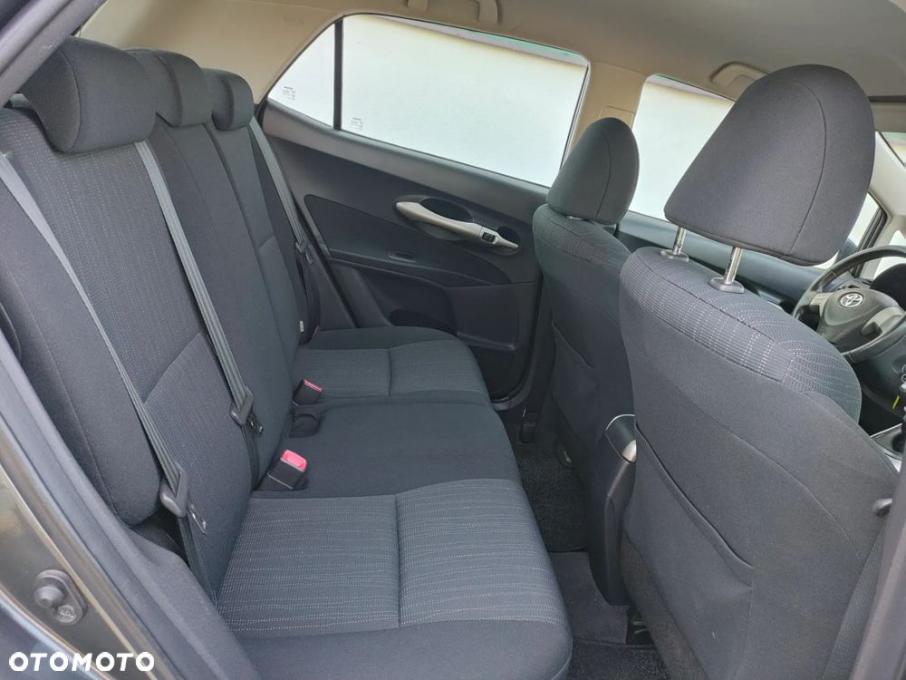 Toyota Auris 1.33 VVT-i - 17
