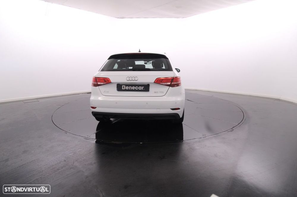 Audi A3 Sportback 30 TDI - 6