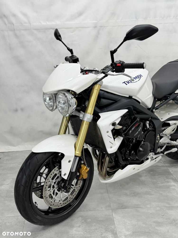 Triumph Street Triple - 5