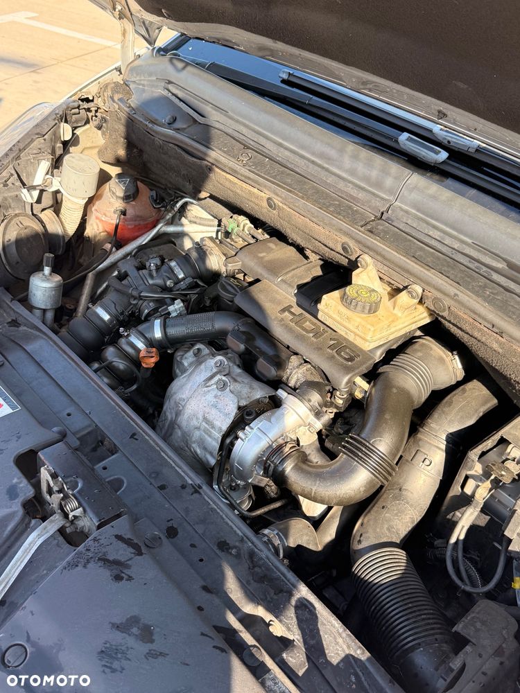 Citroën C4 1.6 HDi SX - 18