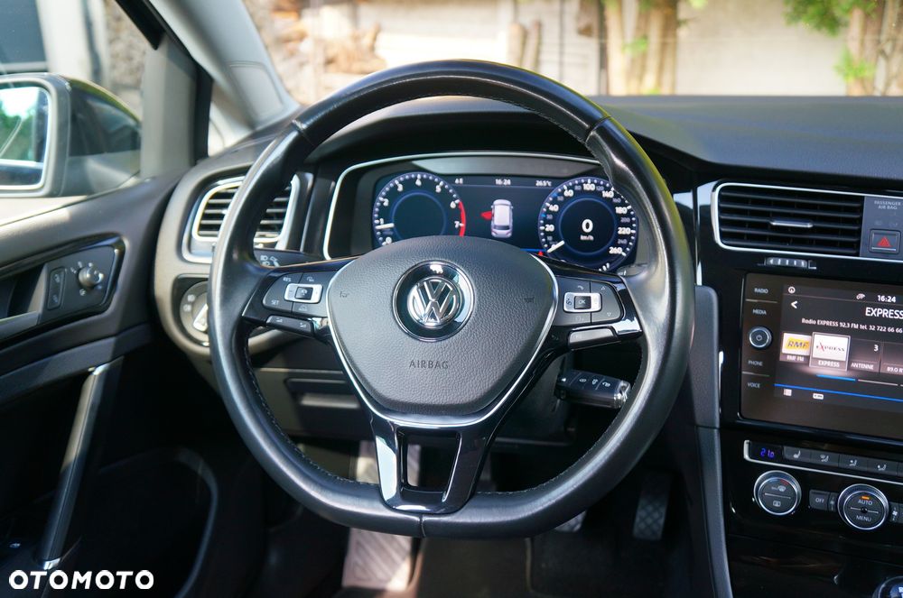 Volkswagen Golf 1.4 TSI BMT Highline - 27