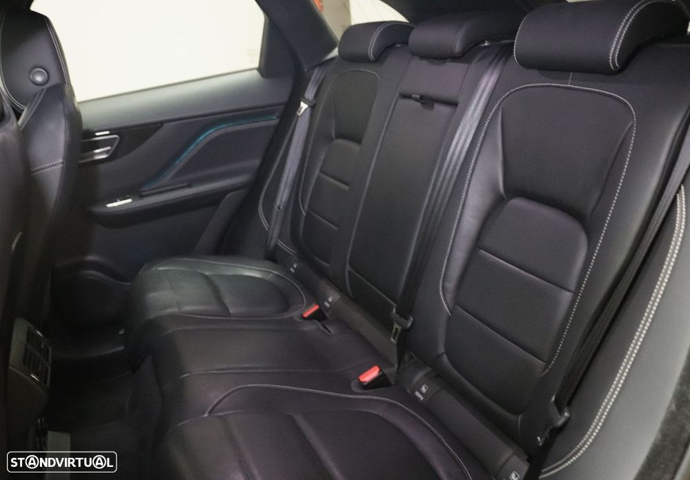 Jaguar F-Pace 2.0 i4D R-Sport Aut. - 44