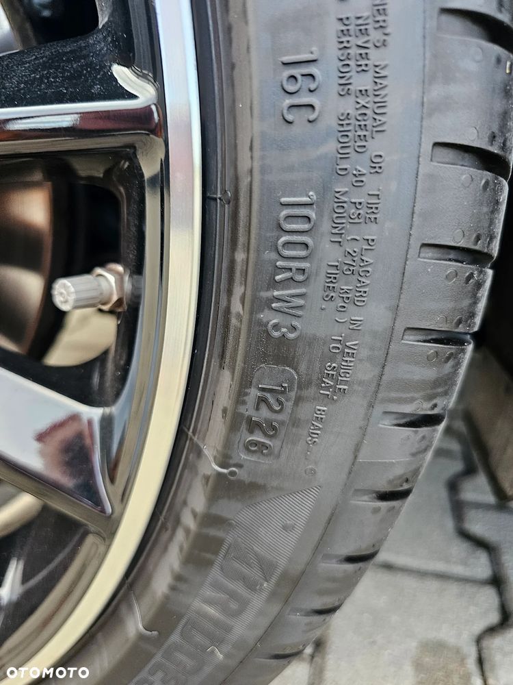 Mercedes-Benz Klasa B 250 4Matic 7G-DCT AMG Line - 13