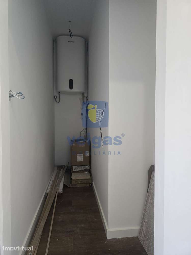 Apartamento T2 Central na Venteira, Amadora Renovado - Grande imagem: 3/17