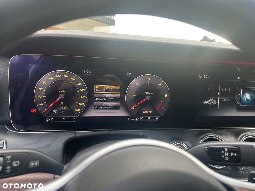 Mercedes-Benz Klasa E 220 d T 9G-TRONIC - 17