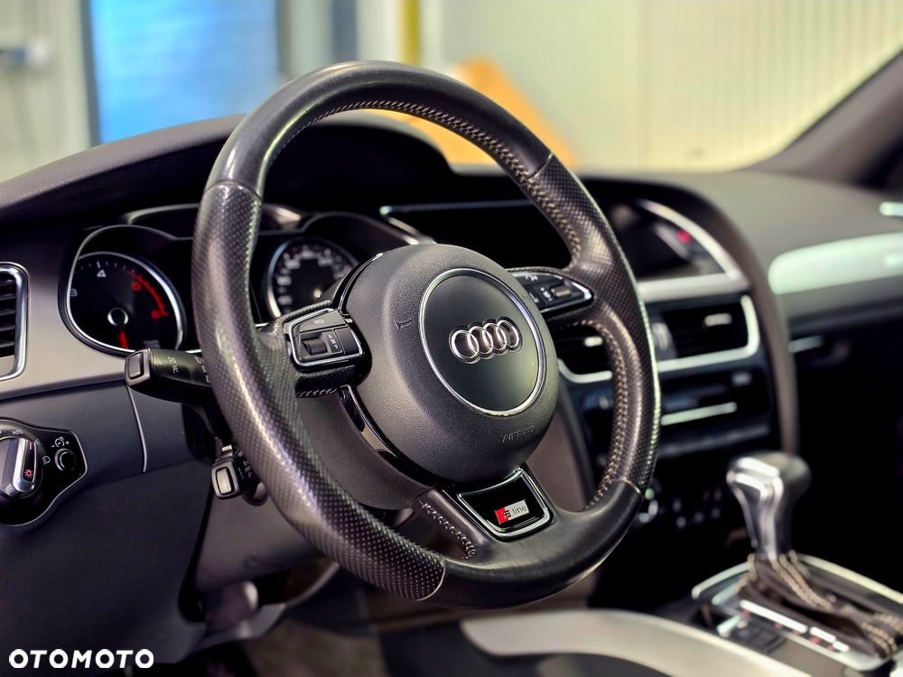 Audi A4 Avant 2.0 TDI Quattro S tronic - 30