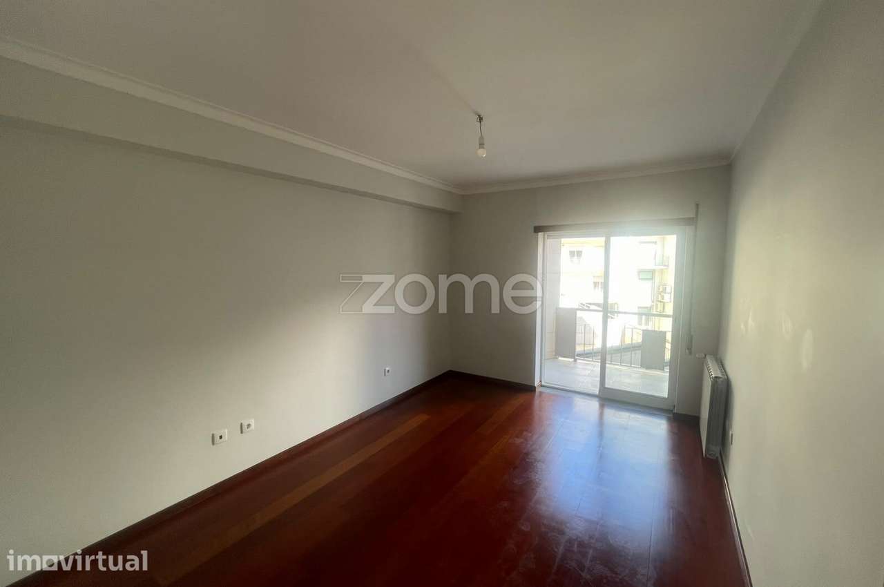 T3 no Centro de Viseu | 2 WC | Cozinha Equipada | Garagem + Arrumo - Grande imagem: 5/18