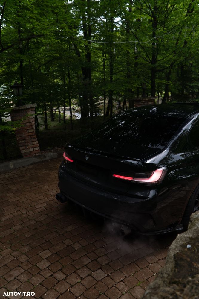 BMW Seria 3 330i Aut. M Sport - 4