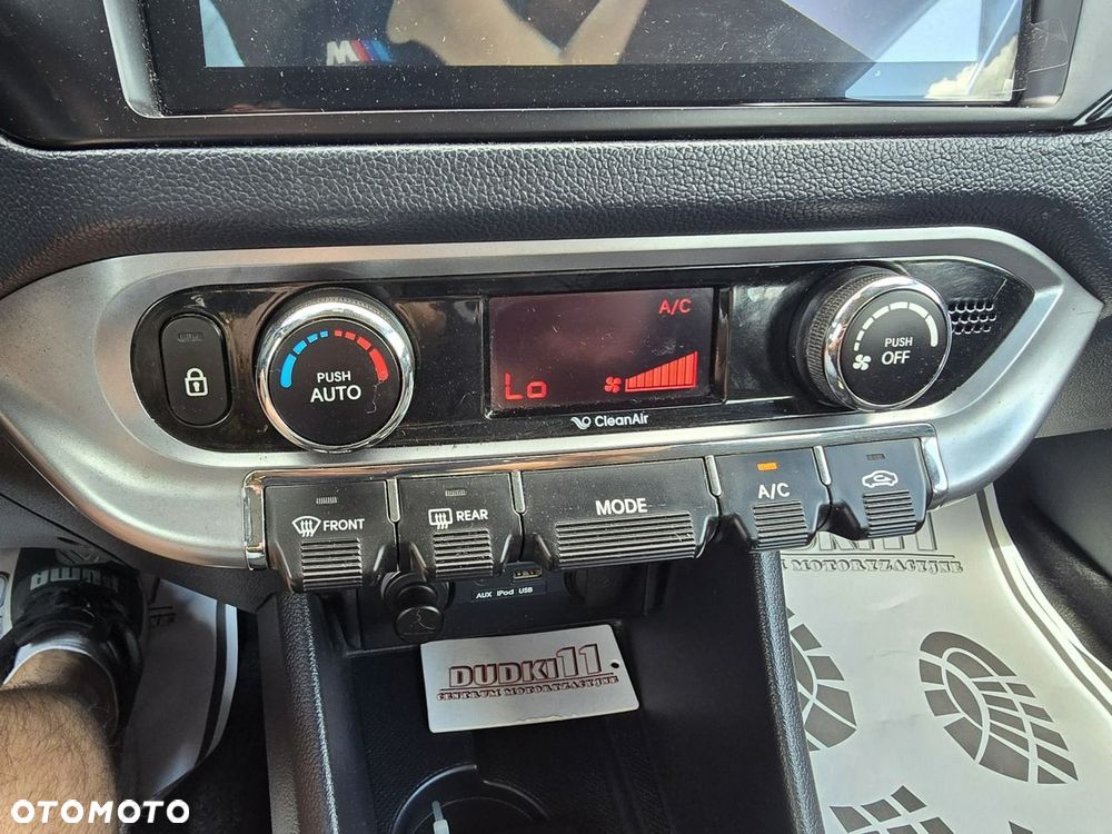 Kia Rio - 26