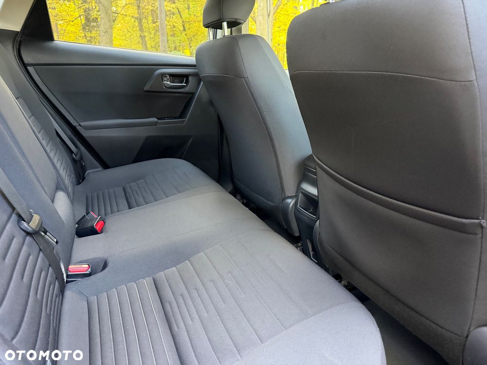 Toyota Auris 1.8 HSD Luna - 9