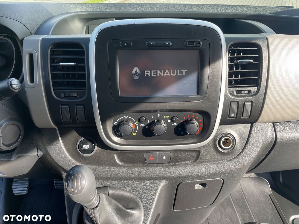 Renault Trafic Long Vivaro Custom T6 Primastar Proace Expert Jumpy - 21