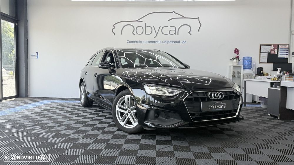 Audi A4 Avant 30 TDI Advanced S tronic — fotografia 3