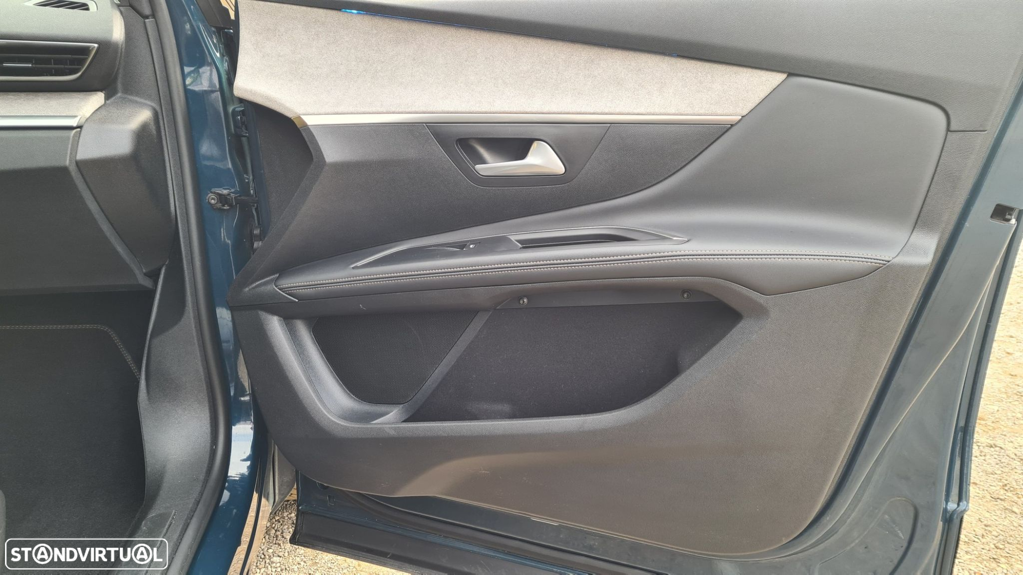 Peugeot 5008 1.5 BlueHDi GT EAT8 - 48