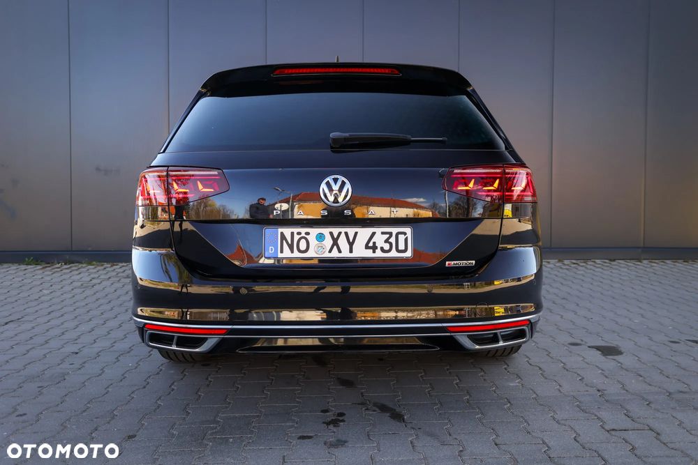 Volkswagen Passat 2.0 TDI SCR (BlueMotion Tech) 4Mot DSG Highline - 4