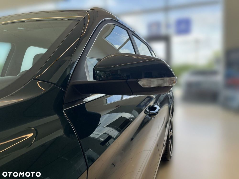 MG ZS Hybrid+ - 23