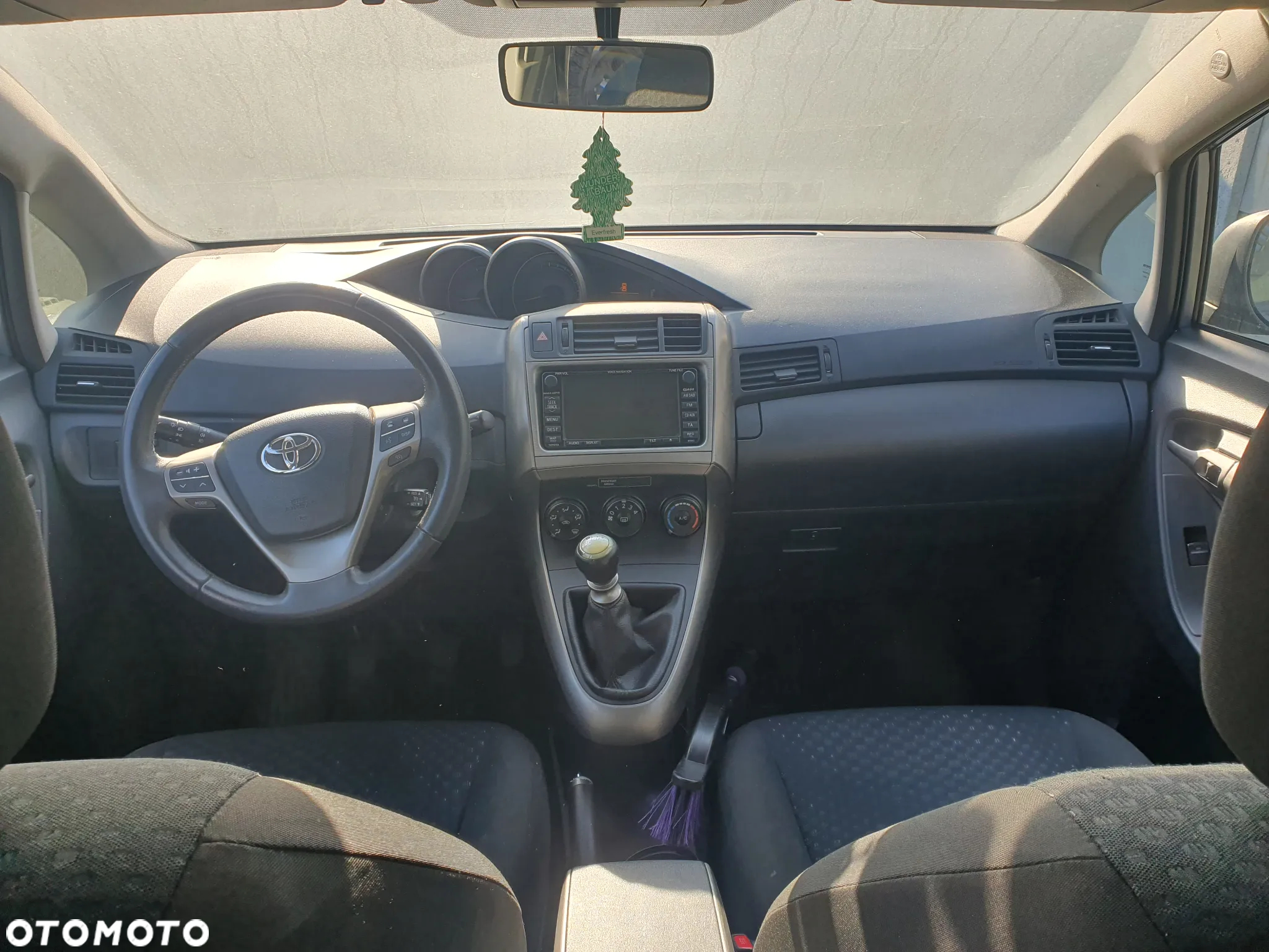 Toyota Verso 2.0 D-4D Luna 7os - 22