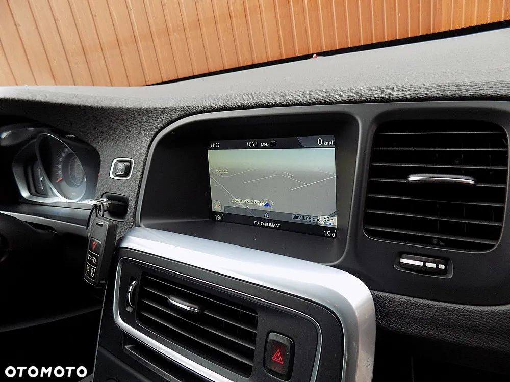 Volvo V60 D3 Geartronic Kinetic - 15