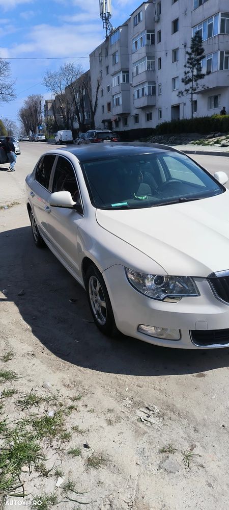 Skoda Superb 1.9 TDI GreenLine - 2