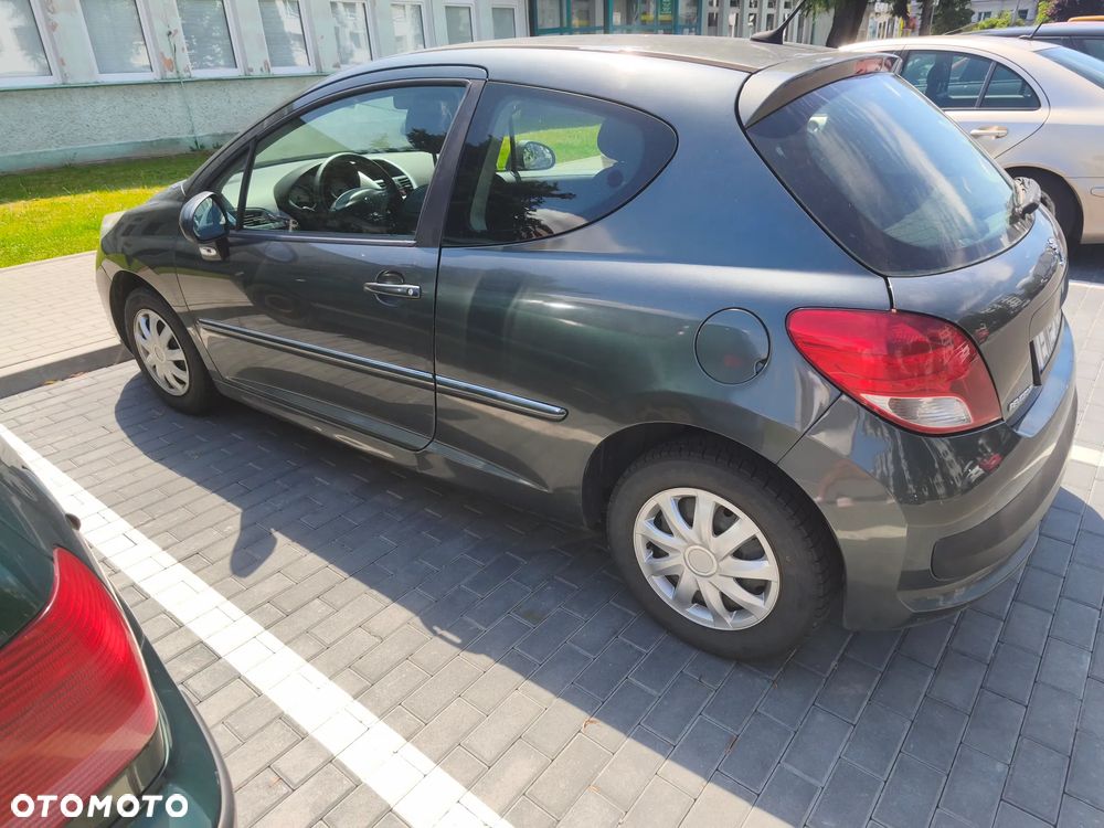 Peugeot 207 1.6 HDi 16V Trendy - 11