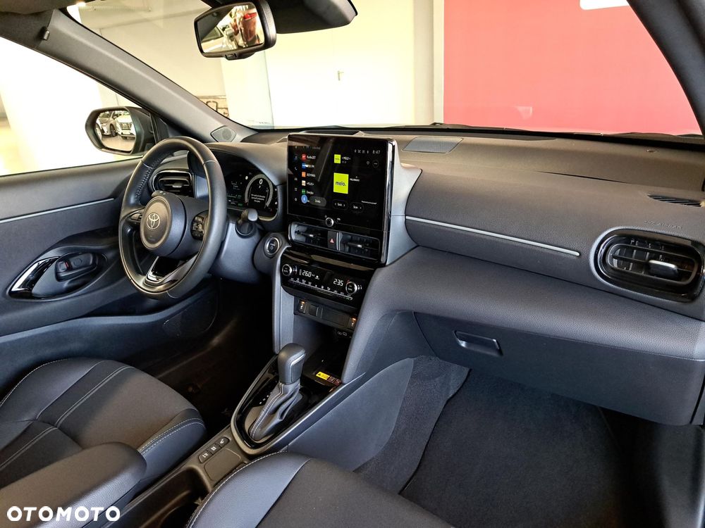 Toyota Yaris Cross - 17