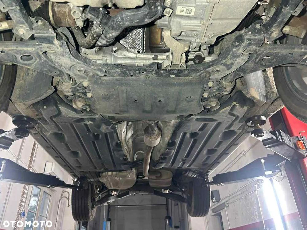 Ford Escape 2.0 EcoBoost AWD Titanium - 14