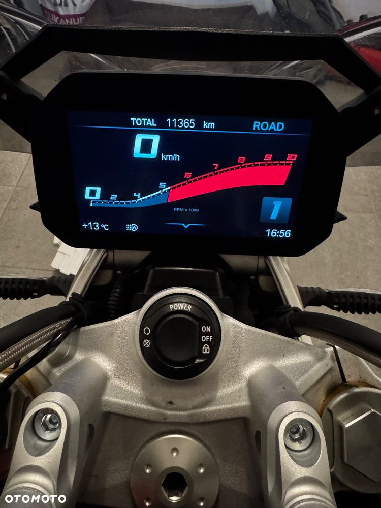 BMW R - 11
