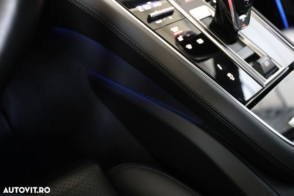 Porsche Panamera 4S Sport Turismo - 27