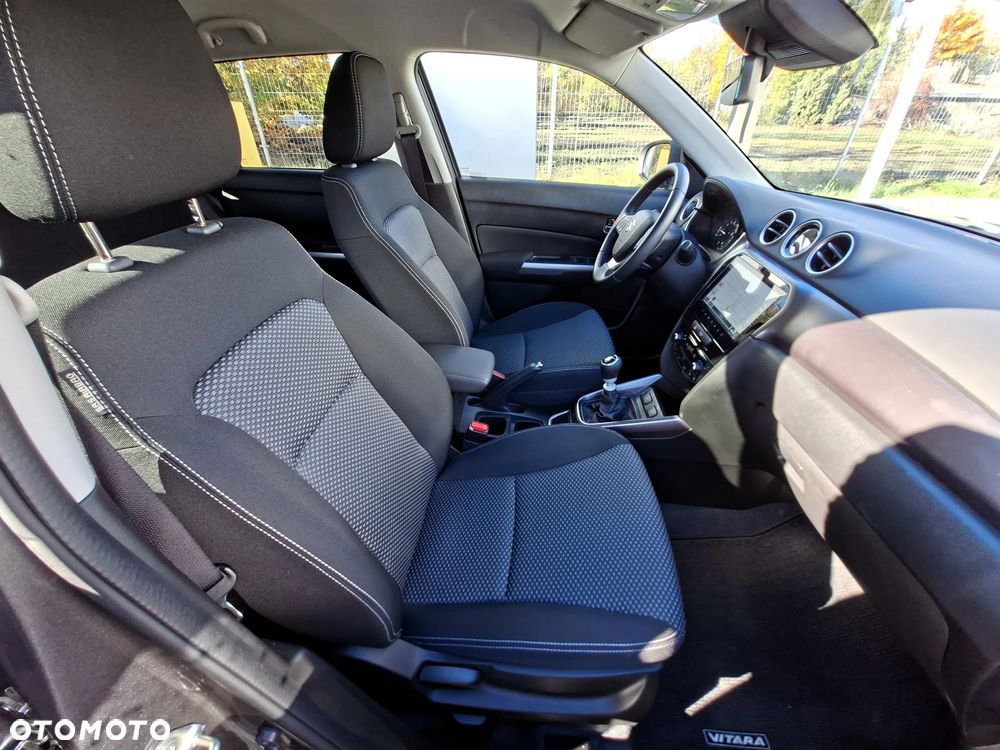Suzuki Vitara 1.4 Boosterjet mHEV Premium Plus 2WD - 18