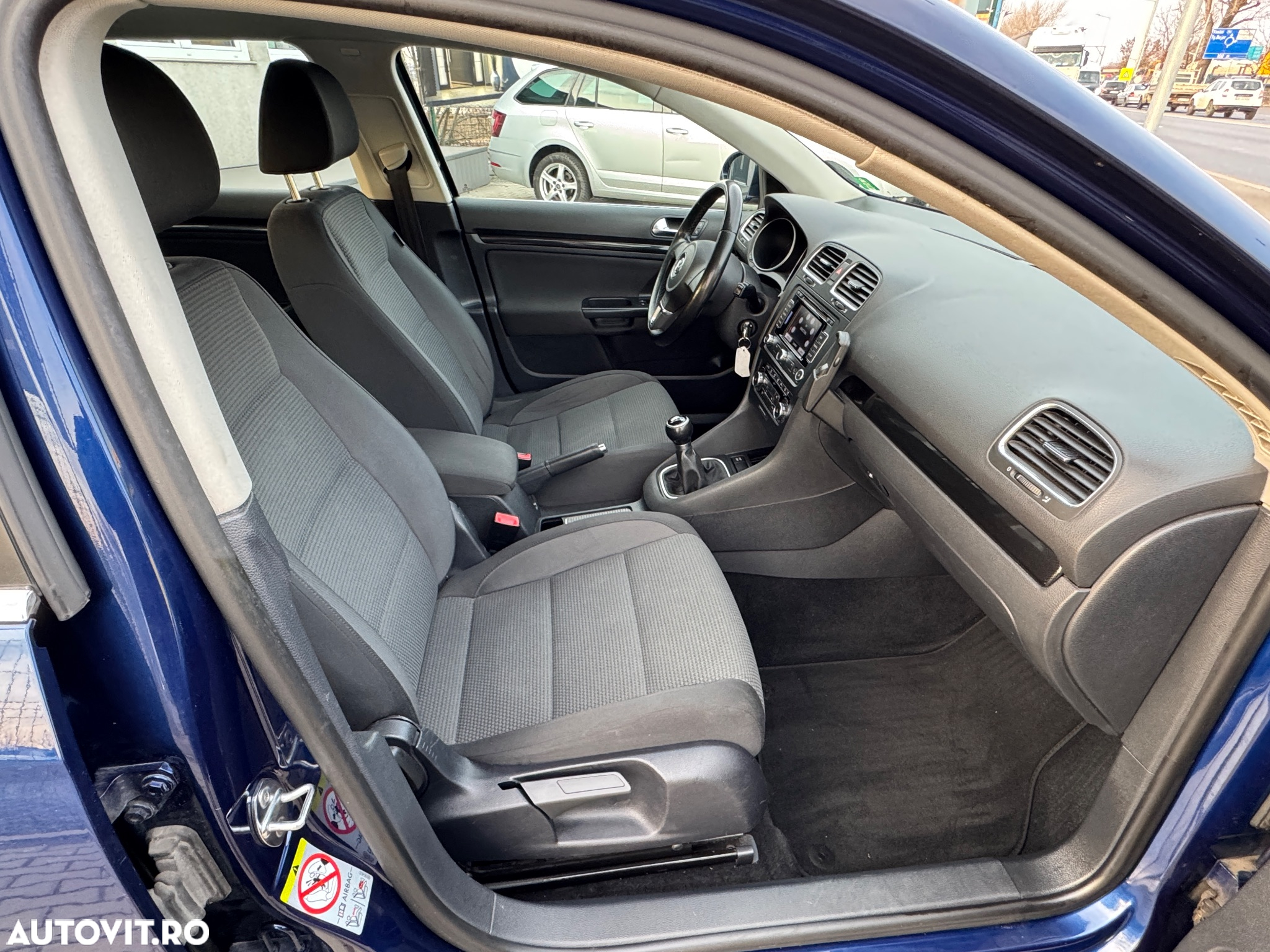 Volkswagen Golf 2.0 TDI Comfortline - 25