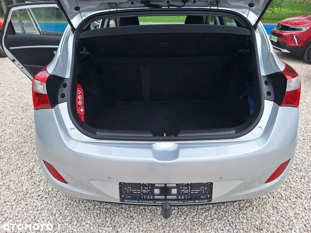Hyundai i30 blue 1.6 GDI Trend - 31