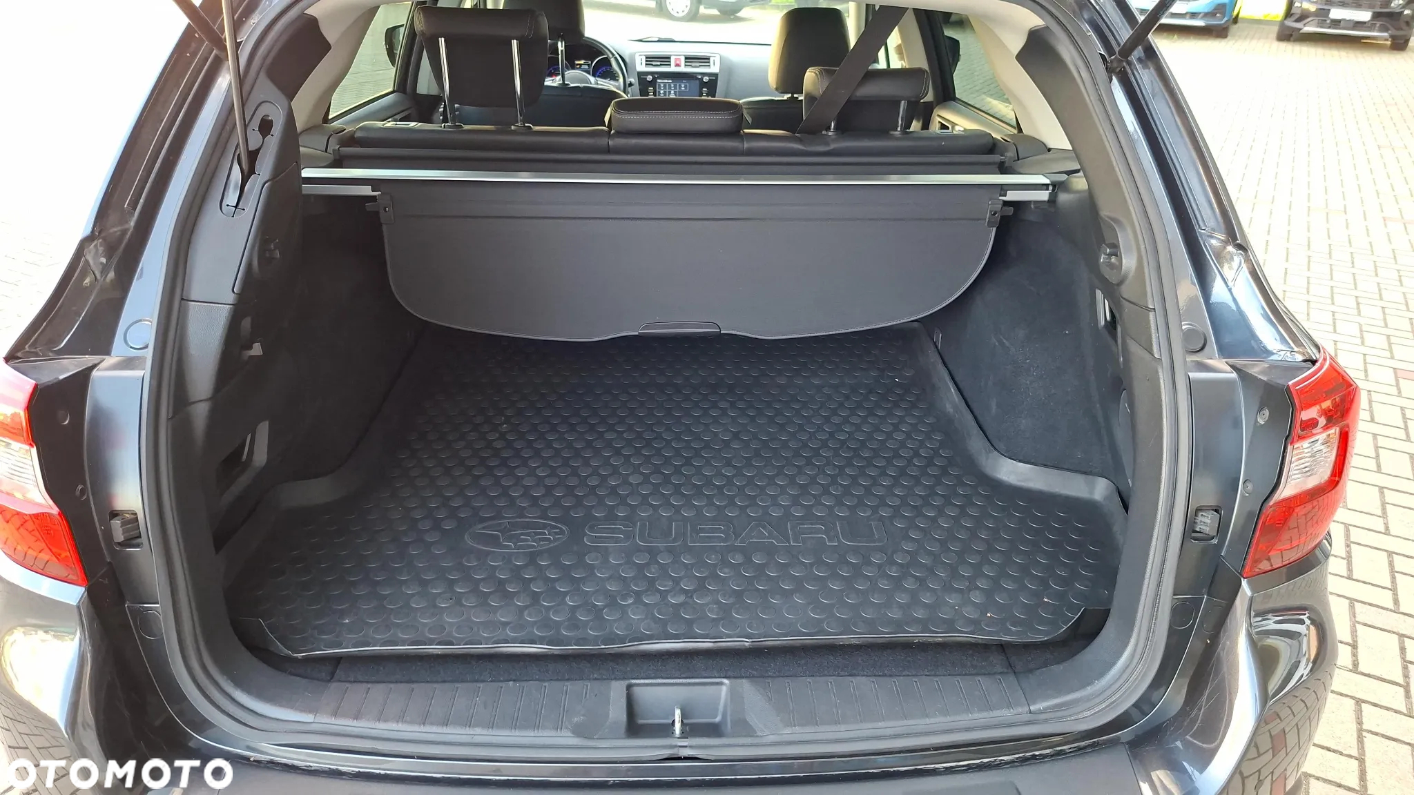 Subaru Outback 2.0D Exclusive Lineartronic - 13