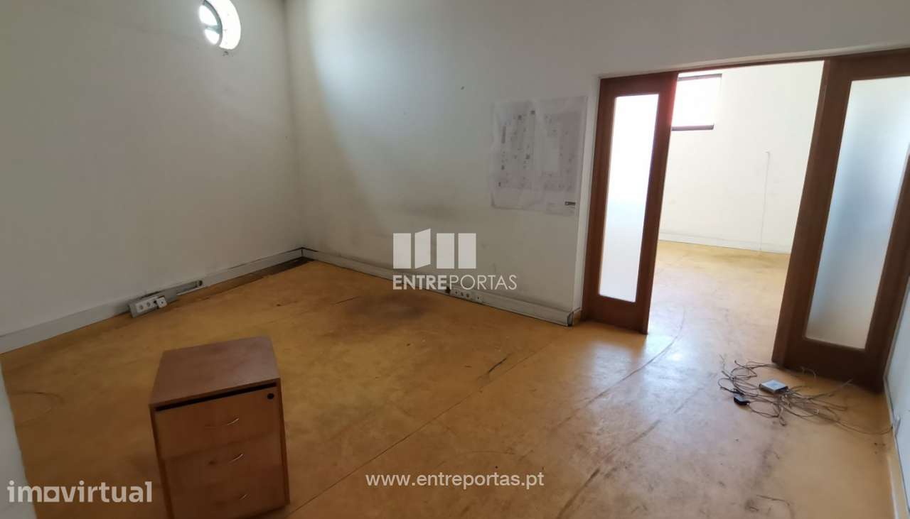 Venda de Armazém com 1100m2, Vila do Conde - Grande imagem: 2/9