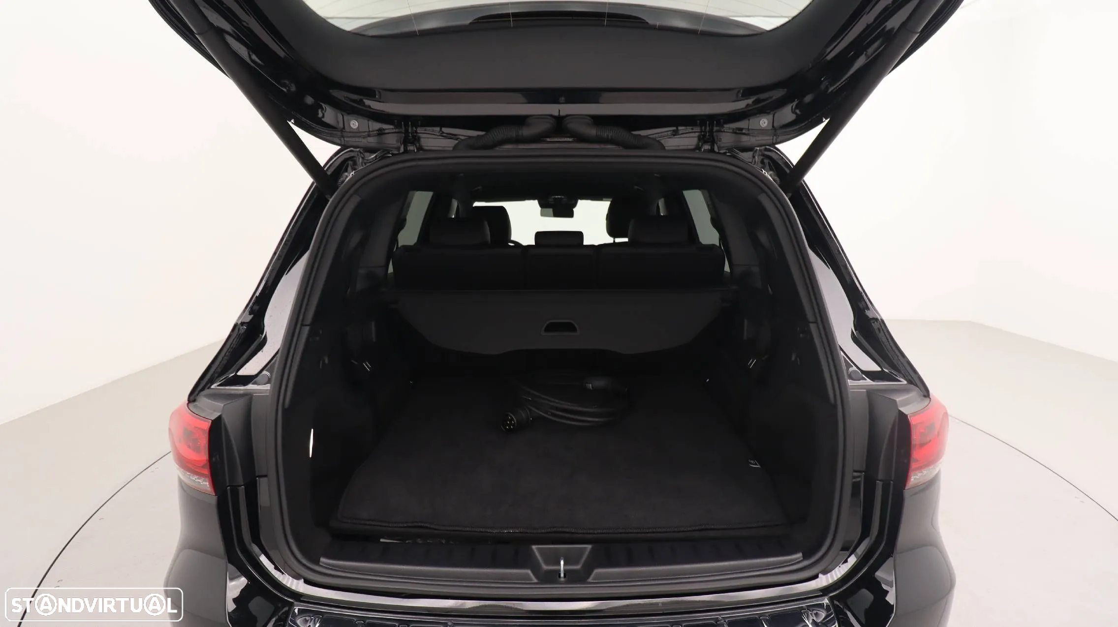 Mercedes-Benz EQB 350 4Matic AMG Line - 26