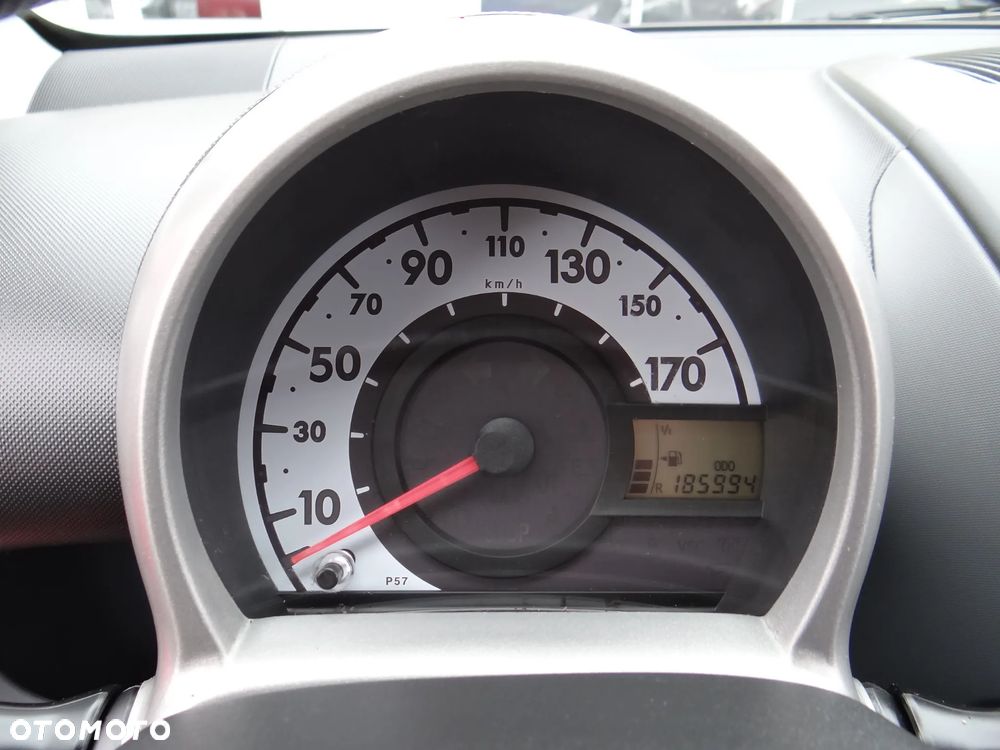 Toyota Aygo Cool&Go - 25