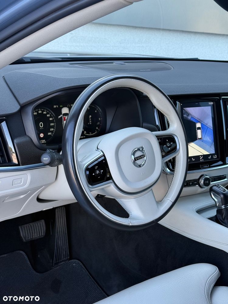 Volvo V90 Cross Country D4 AWD Geartronic Ocean Race - 18